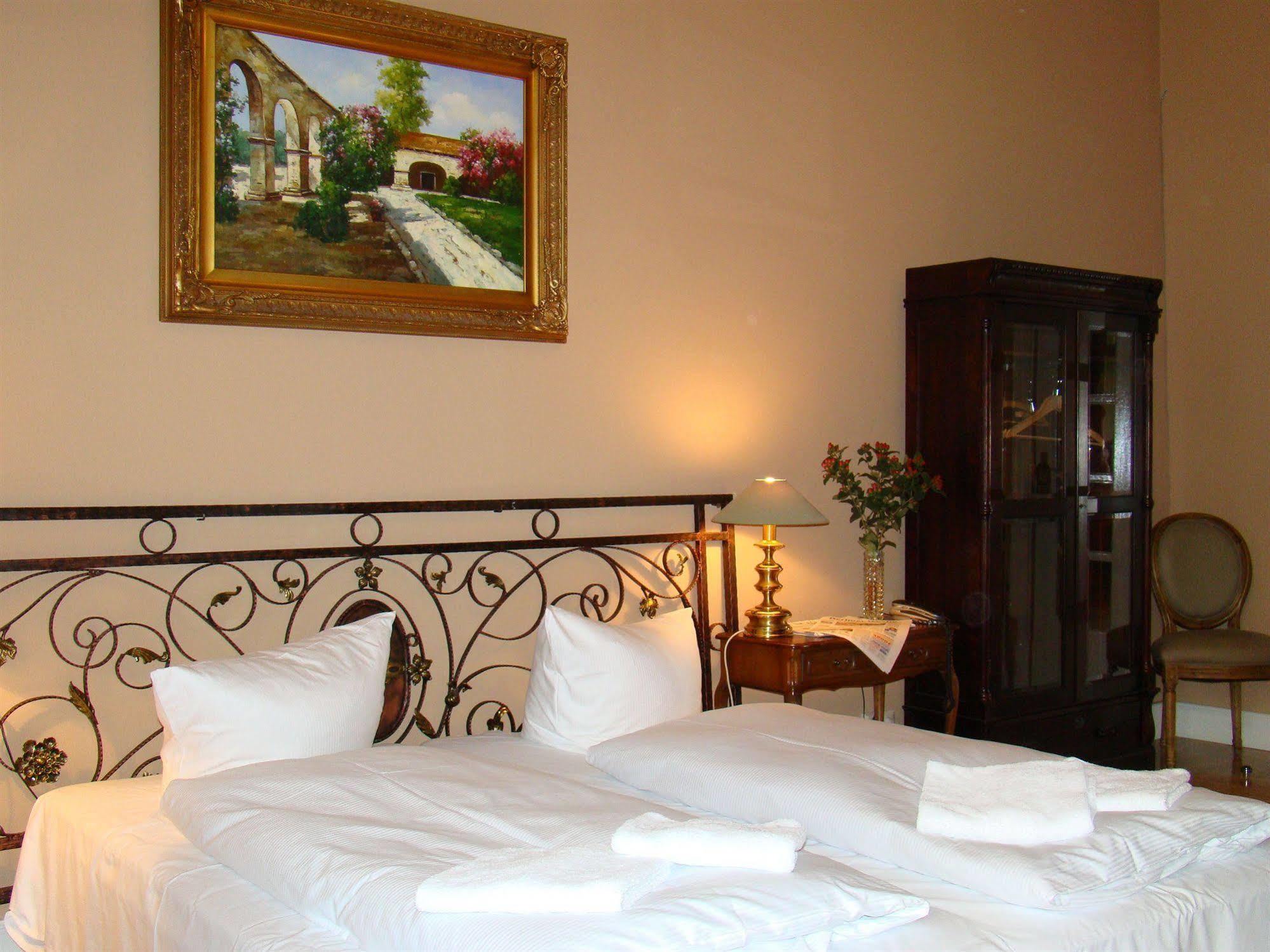 Hotel Alte Galerie Am Kudamm Berlin Dış mekan fotoğraf